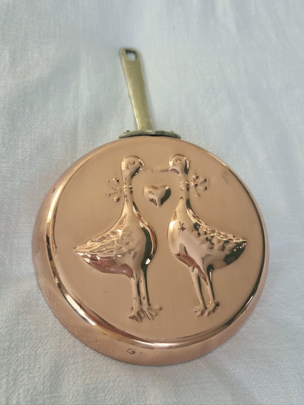 Vintage Copper Finish Decorative Geese Wall Plaque With Brass Handle